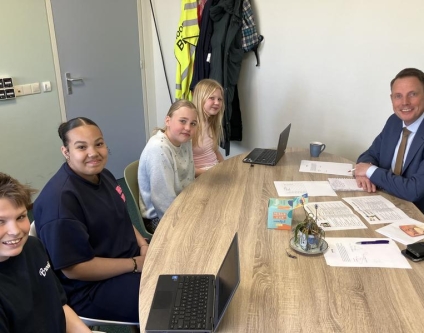 Basisscholen Dronten houden jaarlijkse ondernemersmarkt